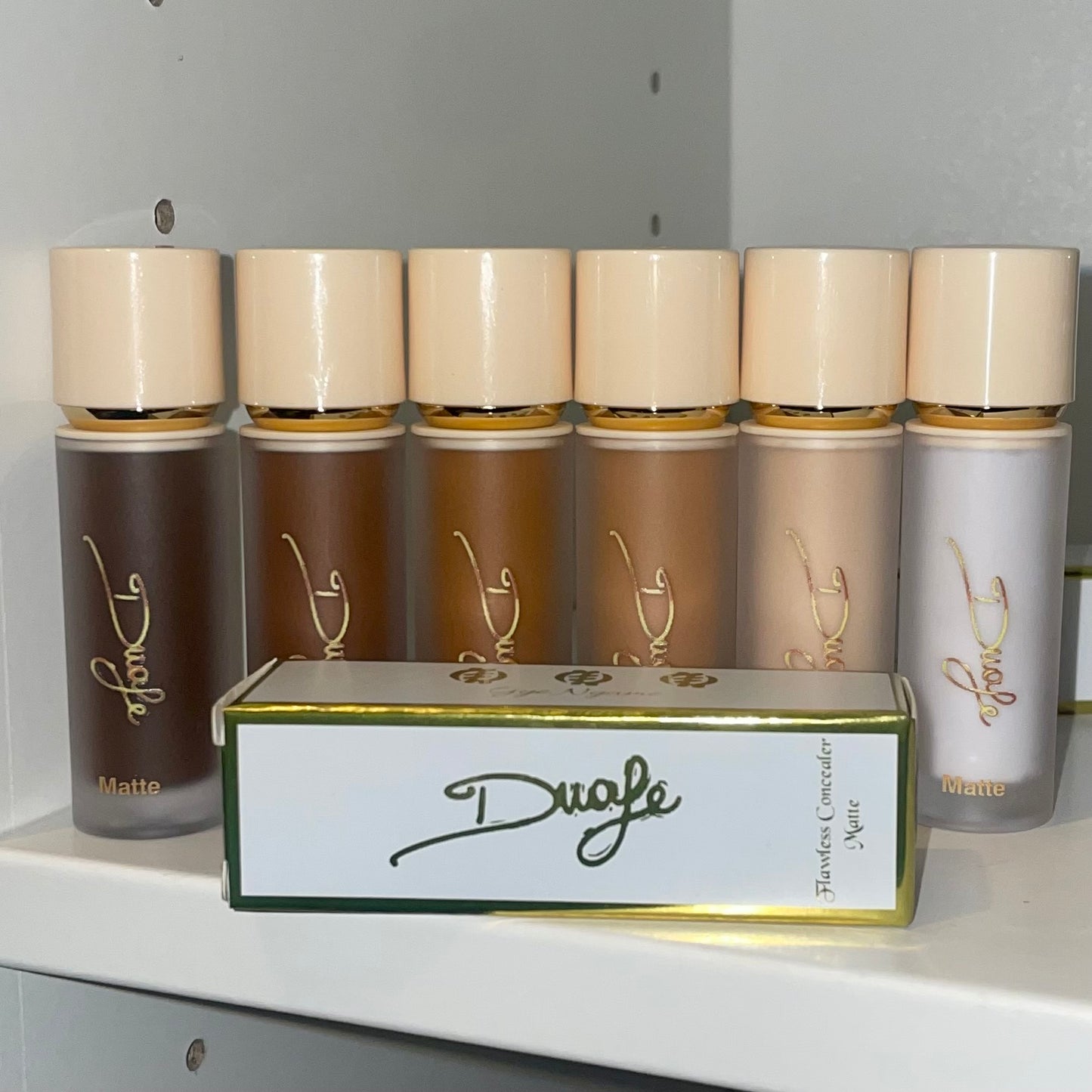 Flawless Satin Hydrating Concealer